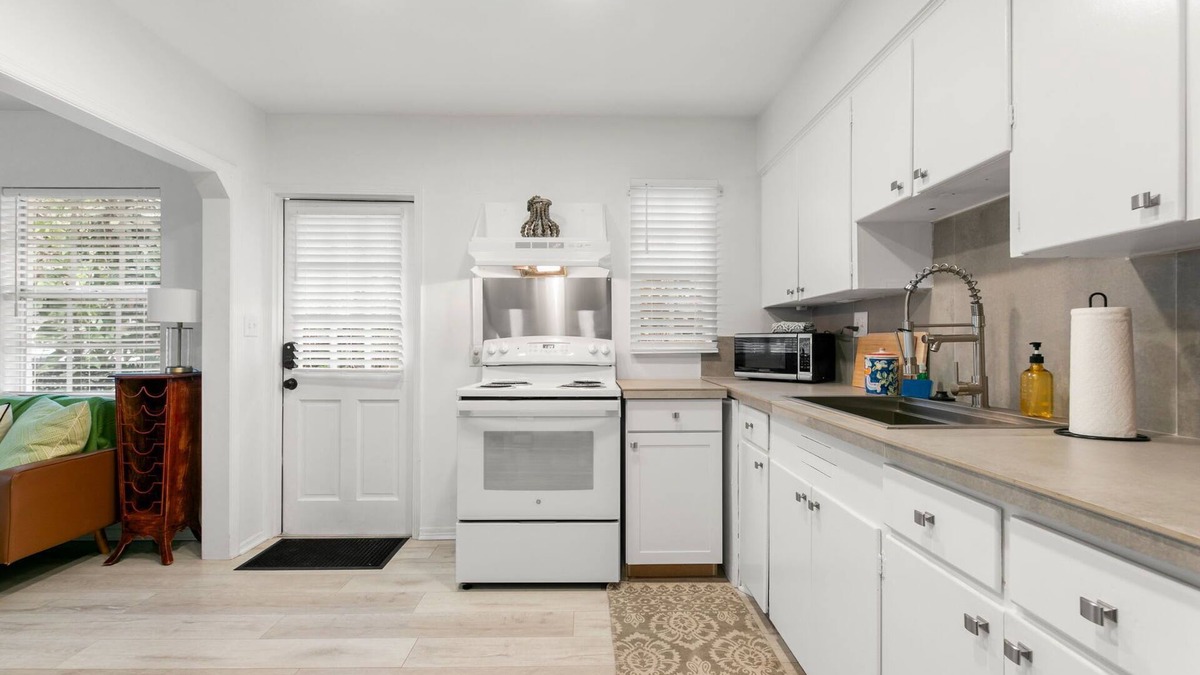 Palma Ceia Apartment | NEW Bayside Escape Cozy Hideaway Near Bayshore