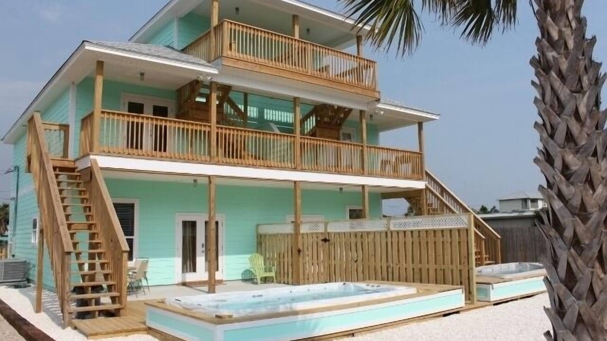 Crescent Beach House | New Beach Townhouse w/Private Pool - Steps from the Beach