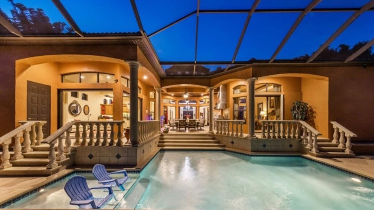 Eight Lakes House | New: Bellagio Estate: Luxury Villa, pool/hot tub!
