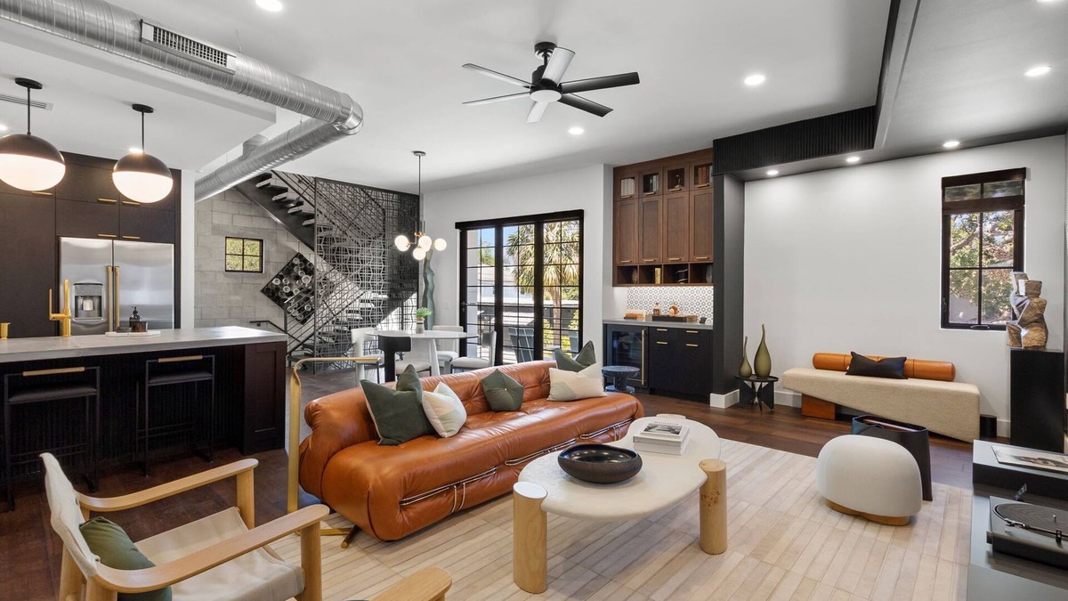 Hyde Park House | NEW! Breathtaking Home In Hyde Park w/Pvt Balcony