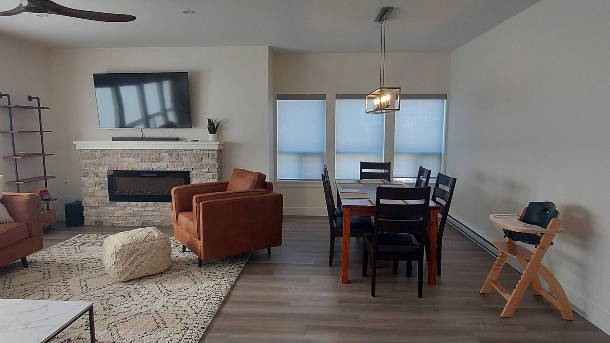 Big White Ski Resort Condo | New build mountain retreat - steps from Happy Valley