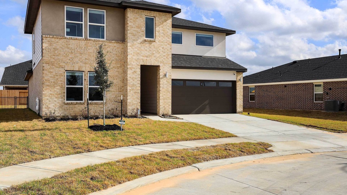 Barker House | New-Build Pattison Home: Great for Families!