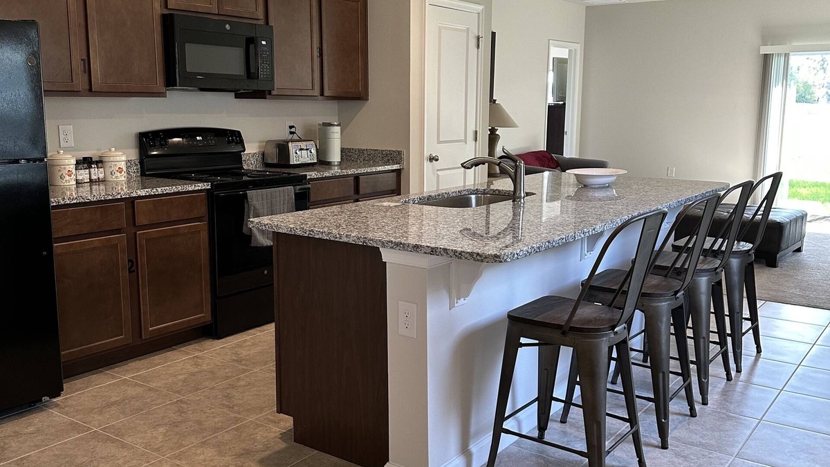 Zephyrhills House | New build quiet home 2 bedrooms 1 bathroom - Discounts Available