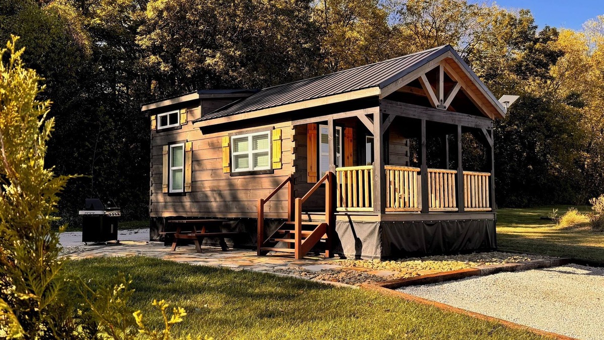 Peculiar Cabin | New Cabin for an Adventure