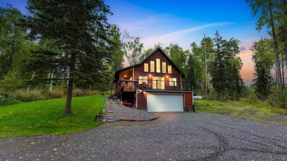 Big Lake Cabin | NEW! Cabin in the Woods (2-Bedroom) - Pets Allowed
