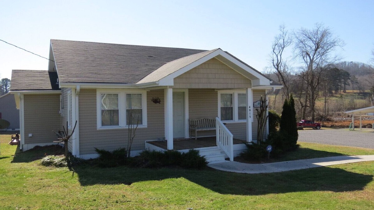 Guntersville Cabin | "New Cabin Listing "Lake Guntersville"