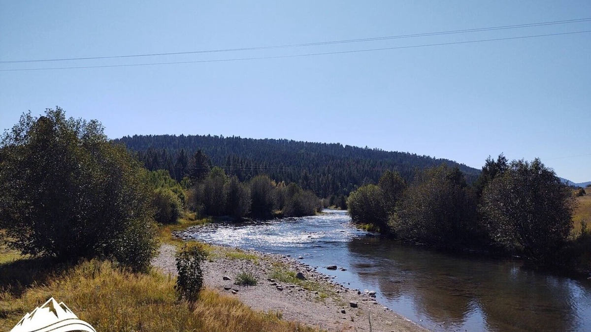 Ovando Cabin | New Cabin | Sleeps 8 | Private Acreage | Mountain Views | Water Frontage