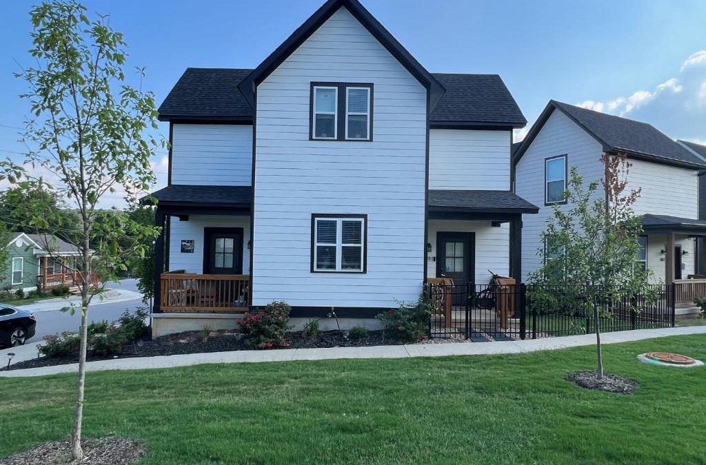 Fayetteville House | New Centennial Park Luxury Smart Home w Courtyard