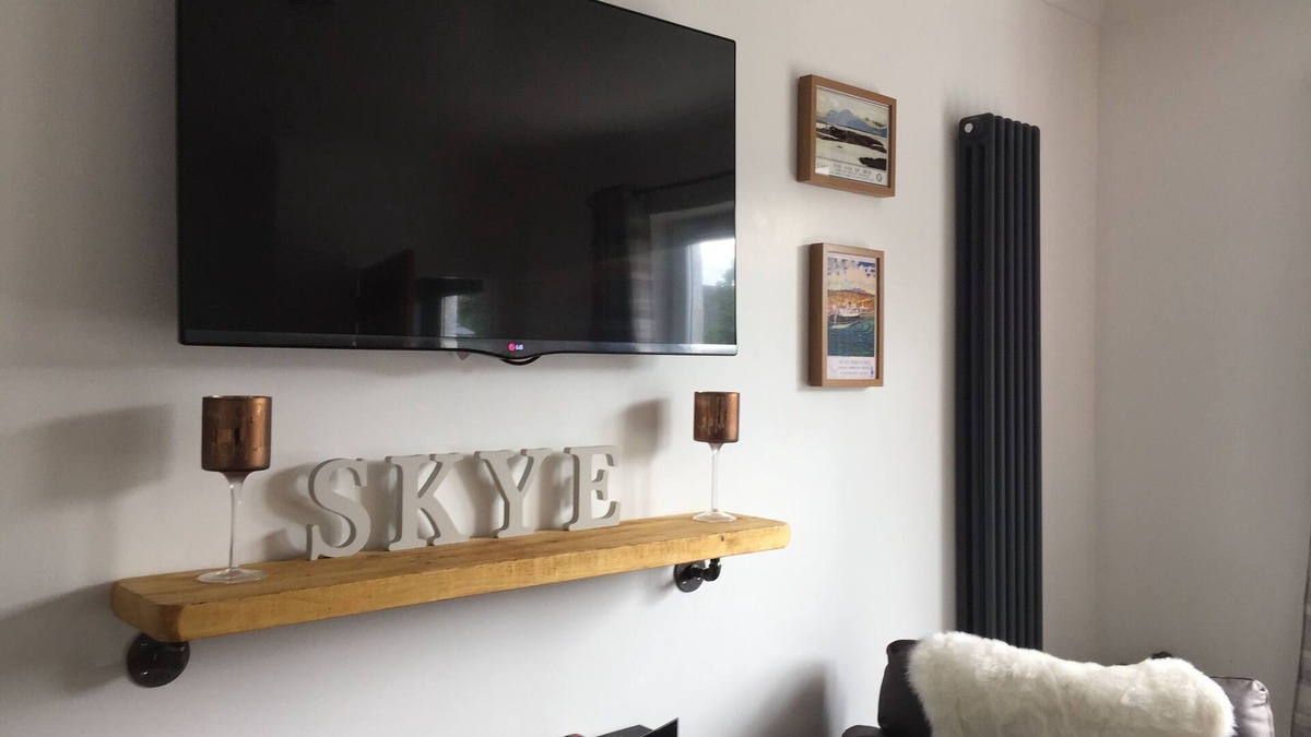 Achachork House | New - Central Portree Sleeps 4