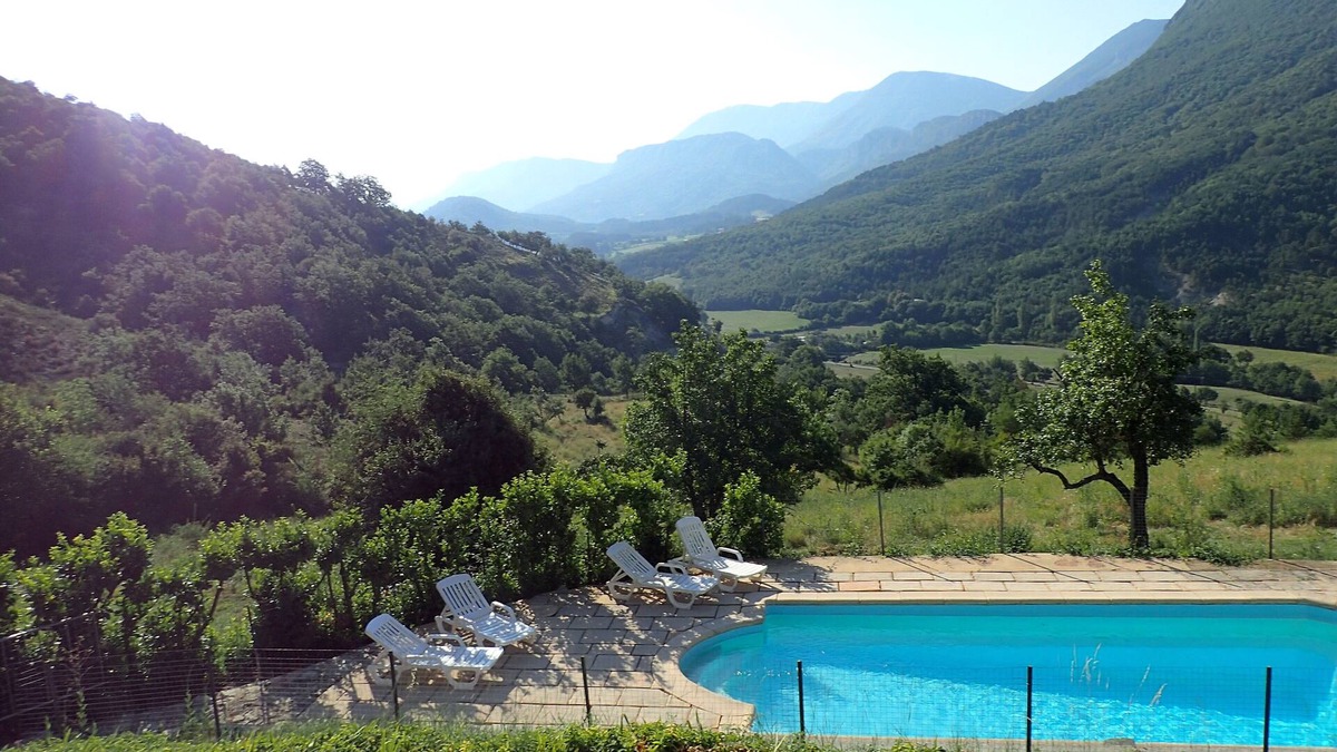 Curel Other | New: Charming Provencal farmhouse with exceptional panorama and exposure