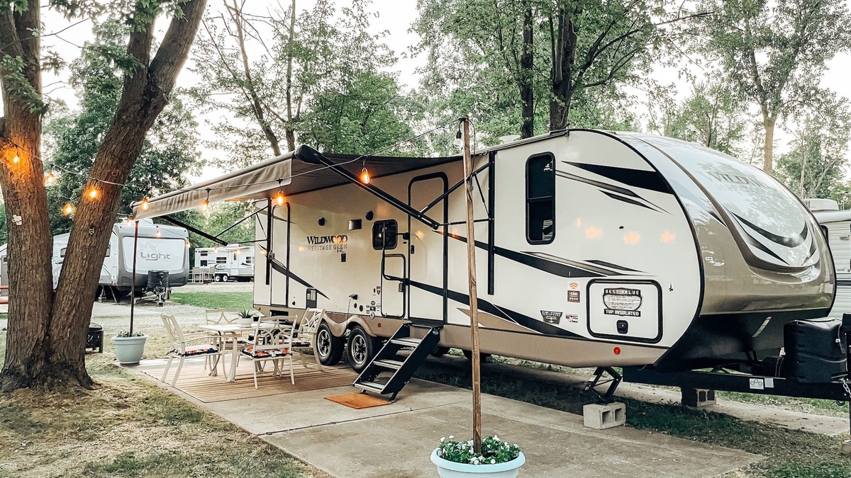 Lakeview House | NEW! Clementine's at the Lake-Camping Oasis