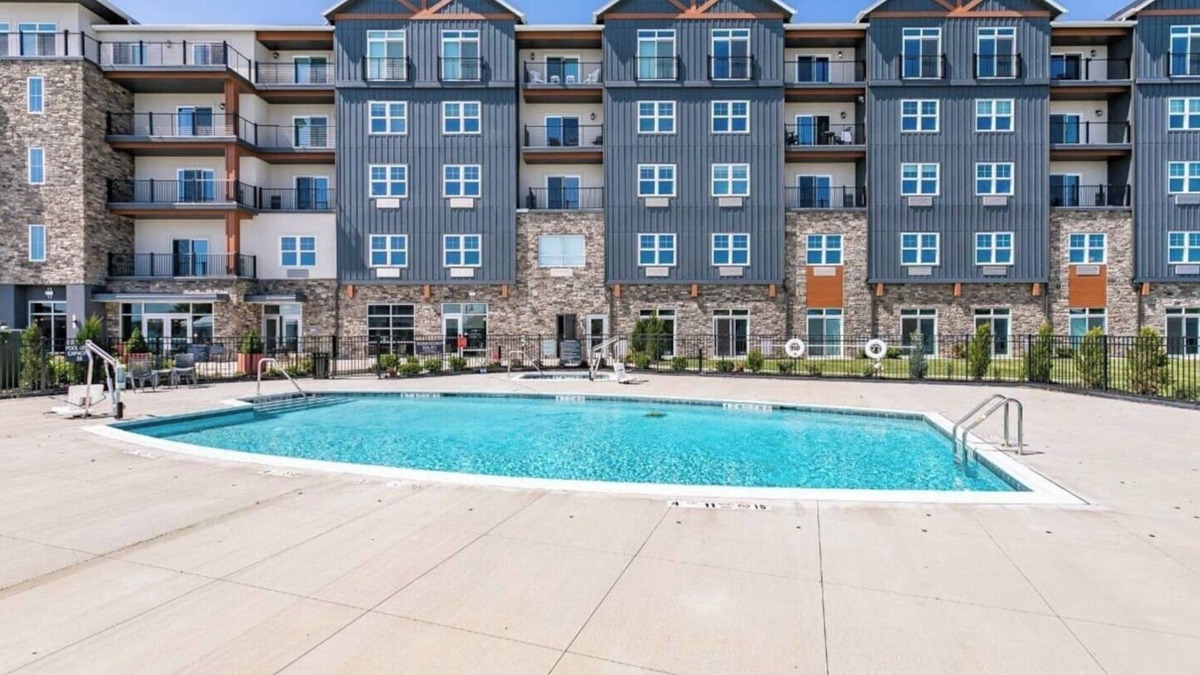Canandaigua Condo | NEW Condo | Hot Tub | Pool | Restaurant | FLX