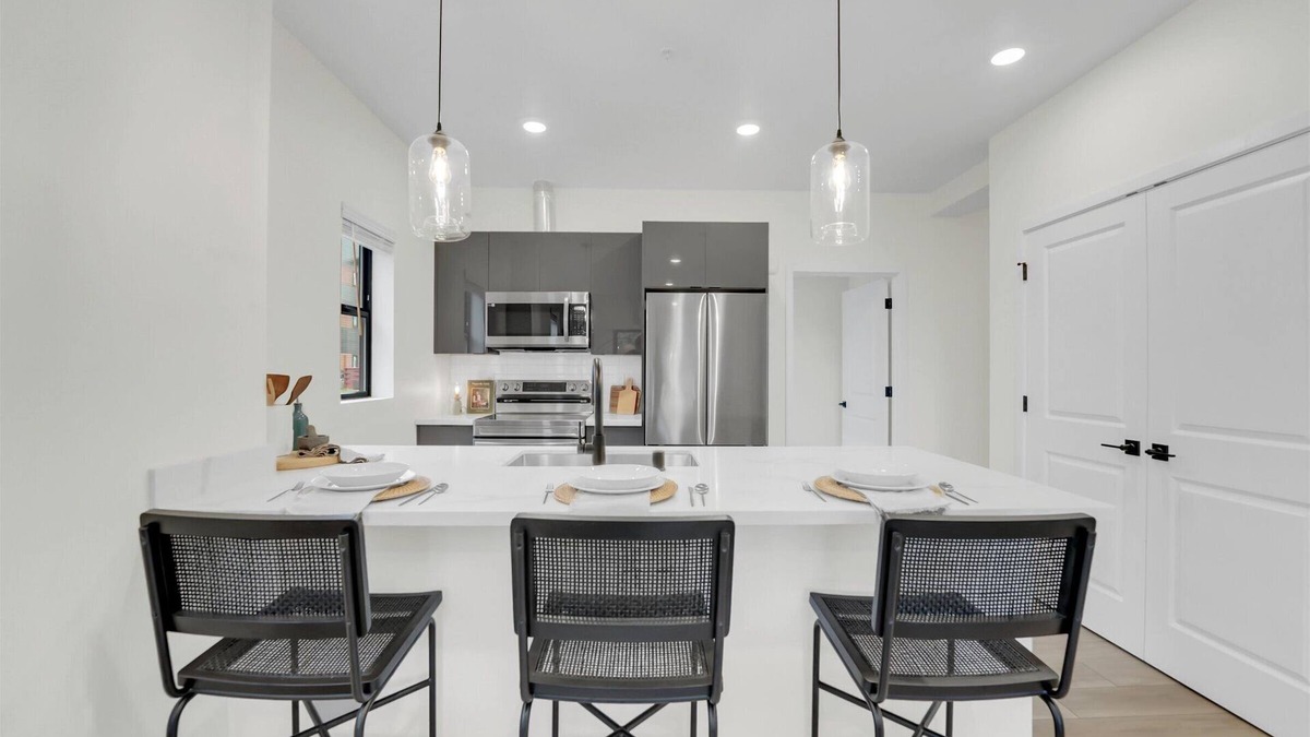 Monta Vista Apartment | New Construction Charming 2-bedroom apartment with AC, WiFi in Lakewood