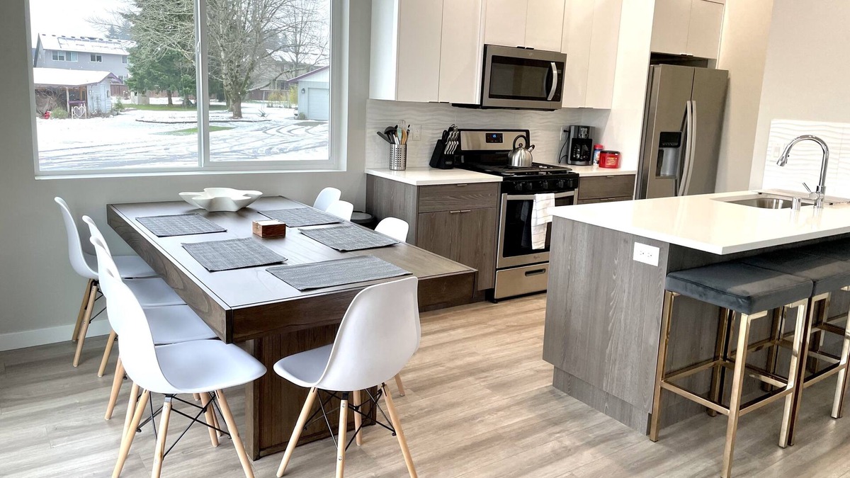 Vancouver House | New Construction Home in the Cul de sac