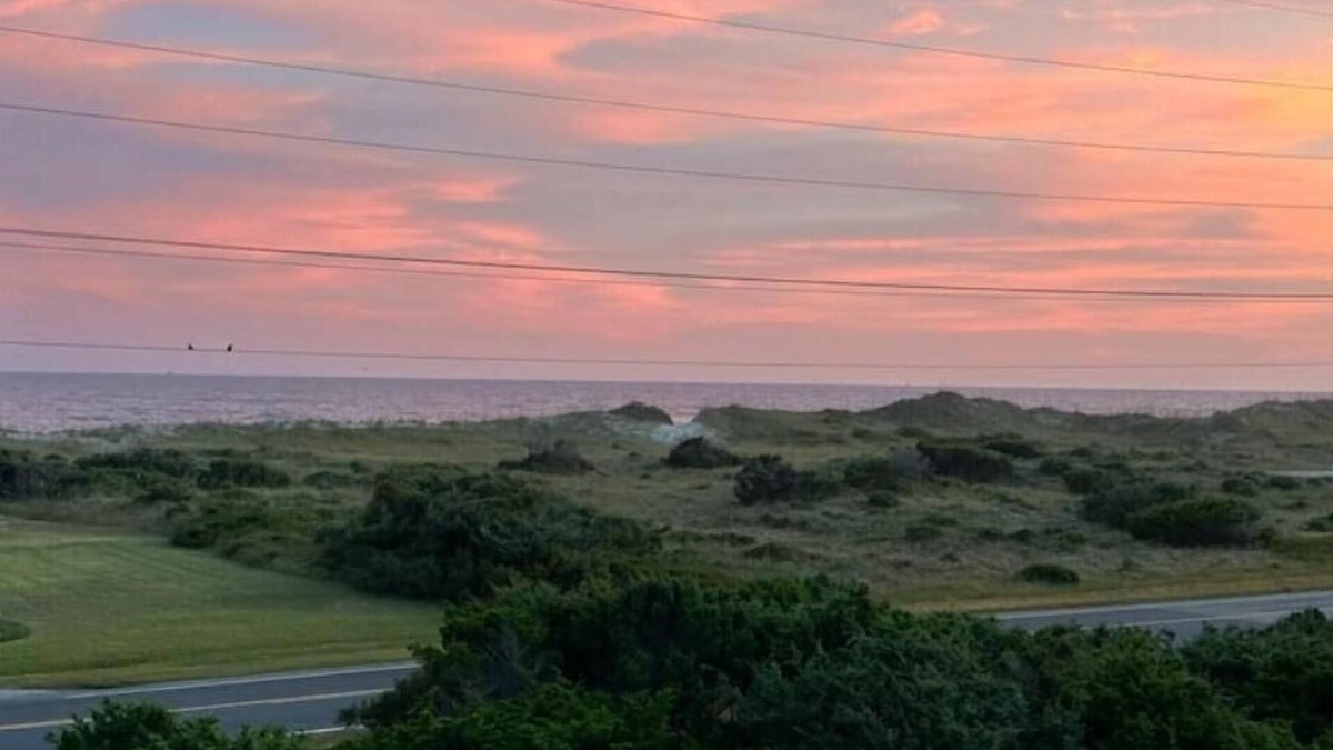 Frisco House | New Construction! Short walk to beach AND sound!