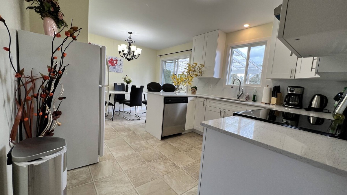 Langley Other | New contemporary Farm cottage with Mountain View’s