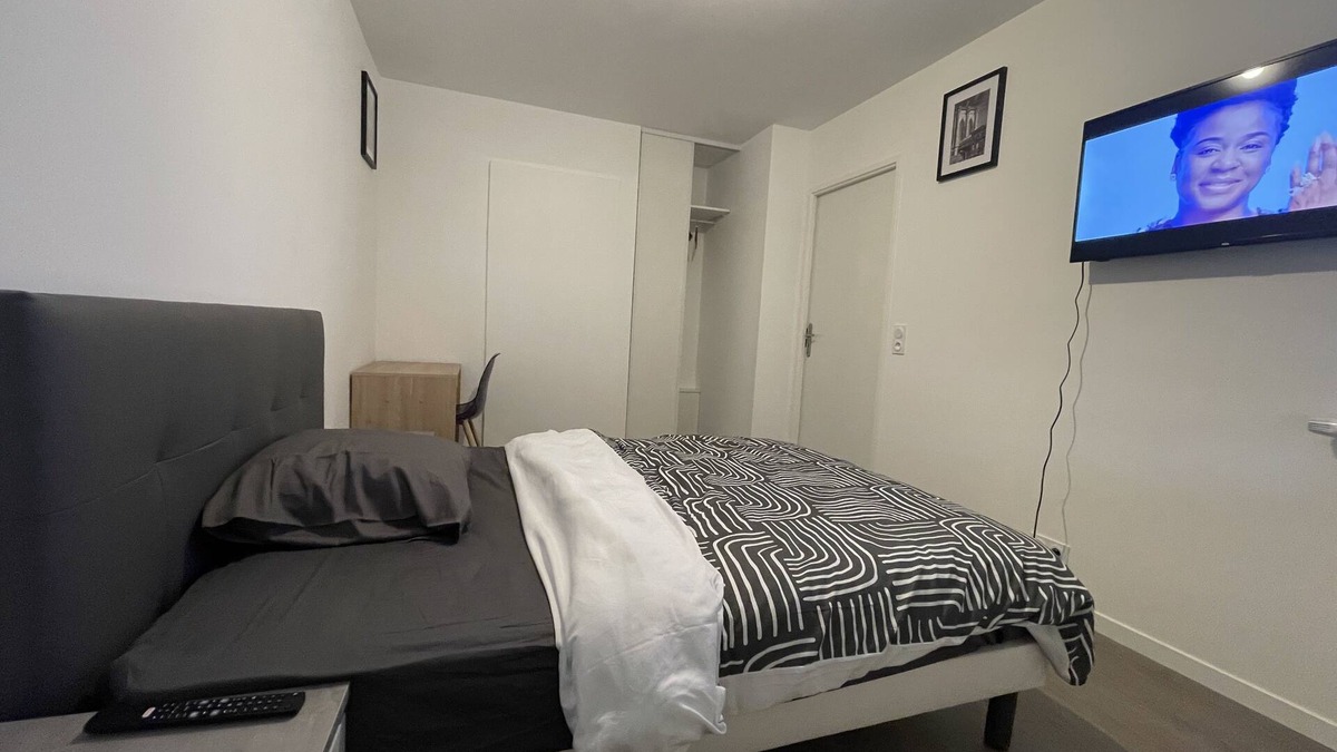 Villemomble Apartment | New cosy apartment with two bedrooms one bathroom and kitchen both full equiped