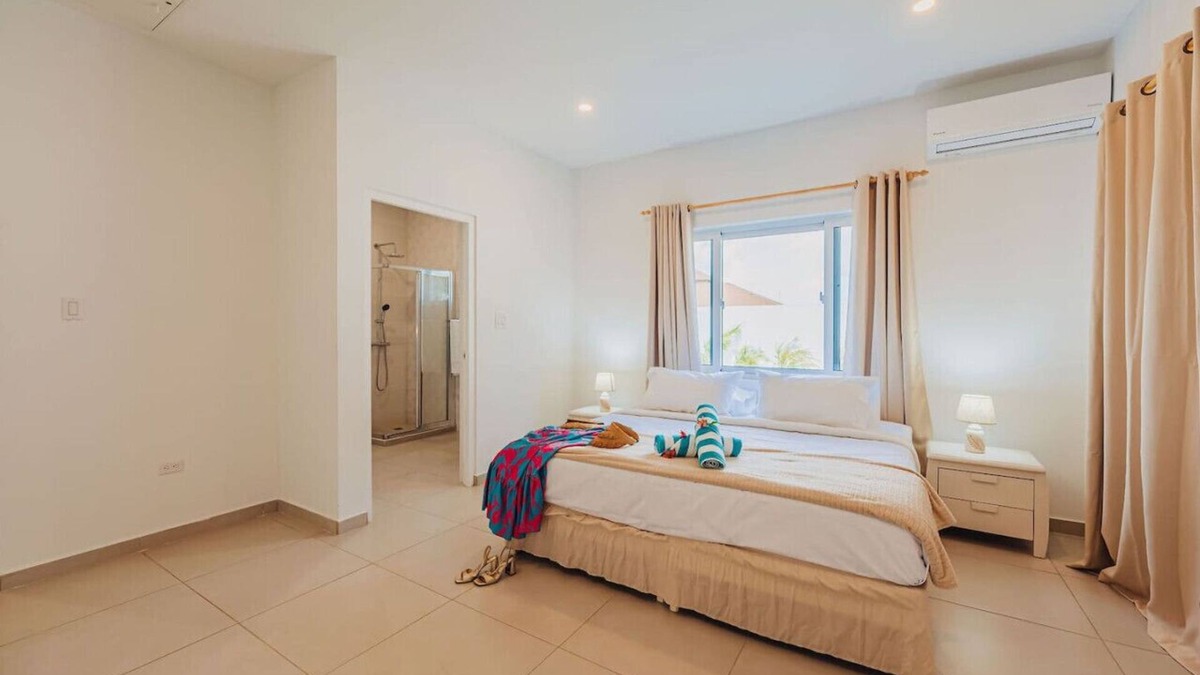 Shiribana House | NEW | Cozy, BBQ, Spacious Outdoor, Pool, 6 Sleeps