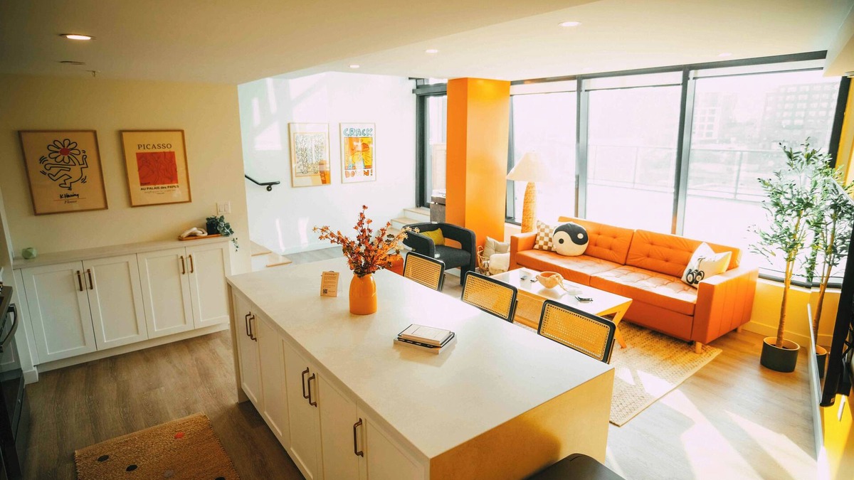 Downtown Halifax Bed & Breakfast | *NEW* Cozy Downtown Halifax Loft *Free Parking*