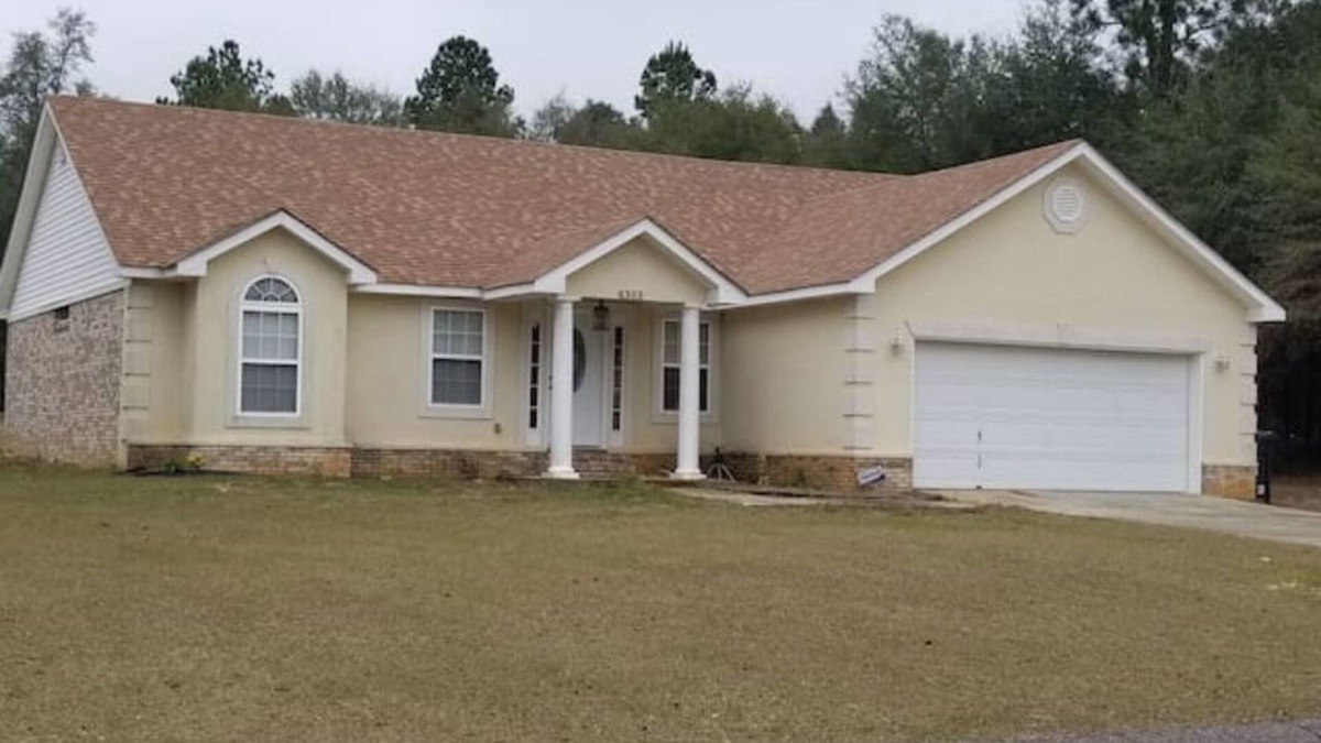 Peach Orchard House | New Cozy Home Located minutes From the Masters!