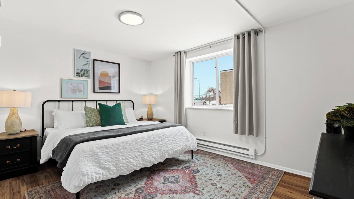Drayton Plains Apartment | NEW! Cozy Modern 1BR Flat by Downtown Royal Oak