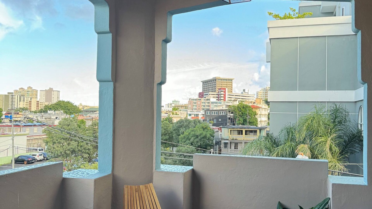 Santurce House | NEW cozy & Spacious 5B, 2B, 1 parking close to Condado Beach
