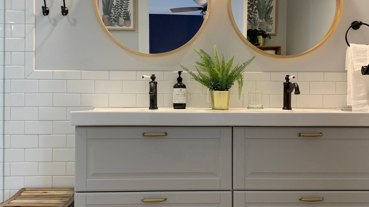 Point Loma House | New cozy studio, 2 queen beds, kitchen, walk to water!