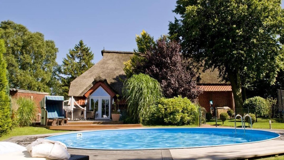 Sudbrookmerland Apartment | NEW! Dat Reithuus Victorbur with pool and steam sauna