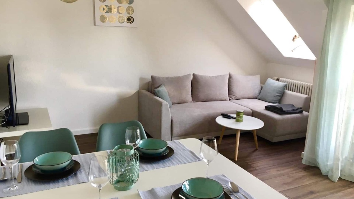 Langenargen Apartment | New DG apartment with balcony, 5 'from the lake, 1 bedroom + sofa bed, 45sqm