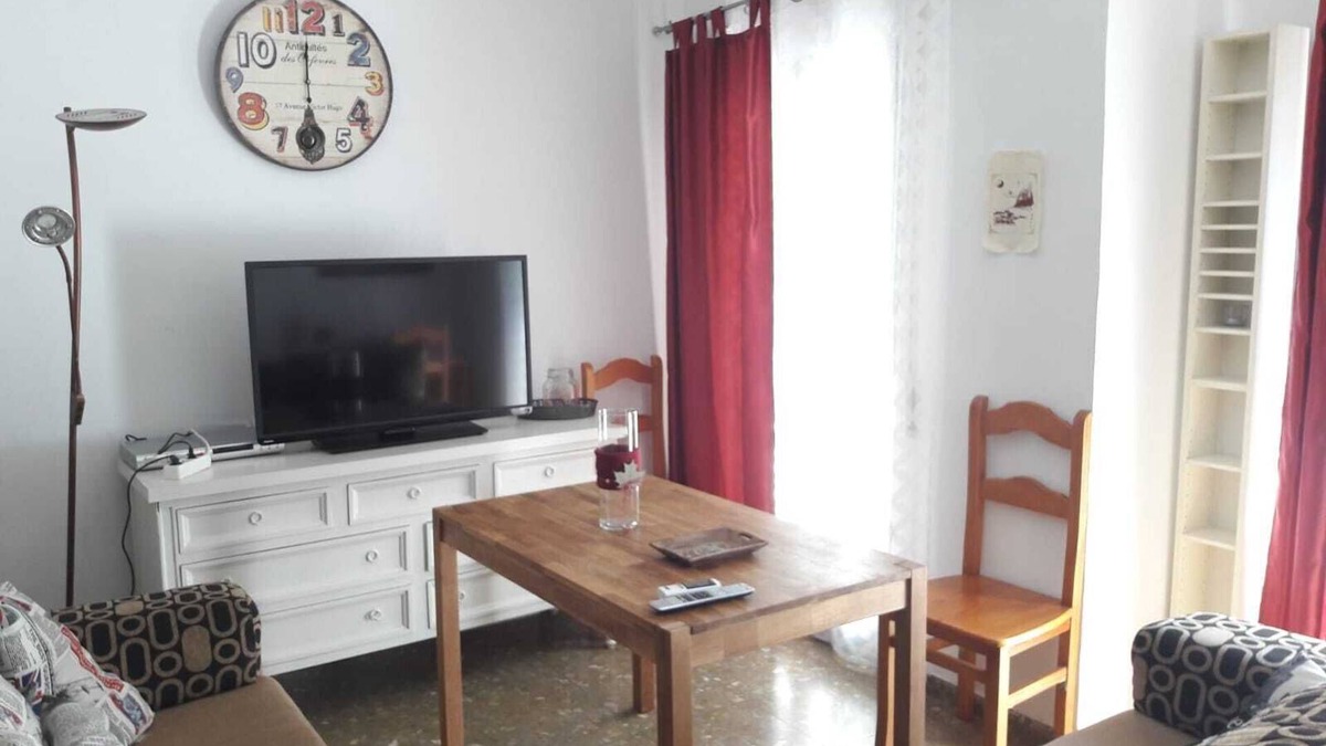 Huerta del Rey Vallellano Apartment | NEW ! DOWNTOWN AND COZY TOGETHER ALCÁZAR AND MOSQUE