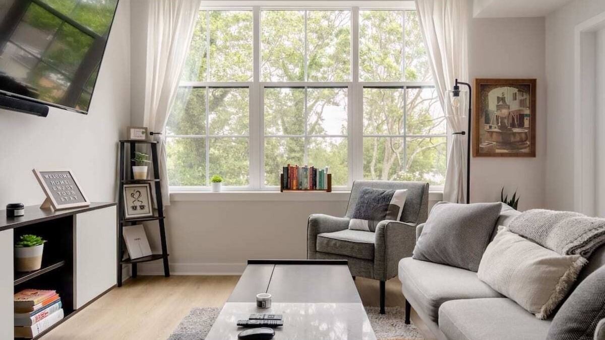 Murray Hill Condo | New Downtown Annapolis Condo With Free Parking