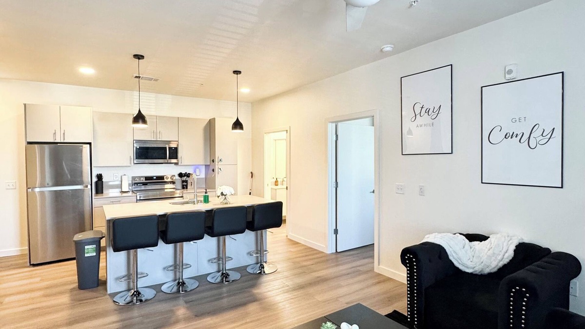 Central Oklahoma City Condo | New Downtown Luxury Apt 2 King Beds Free Parking Fast WiFi Pool & Gym
