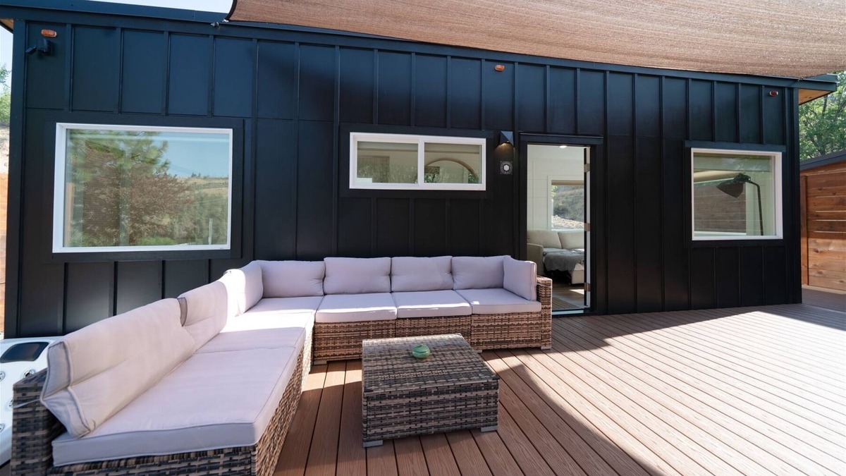 Madras House | NEW! Eagles Landing B04 Tiny Home - Hot Tub