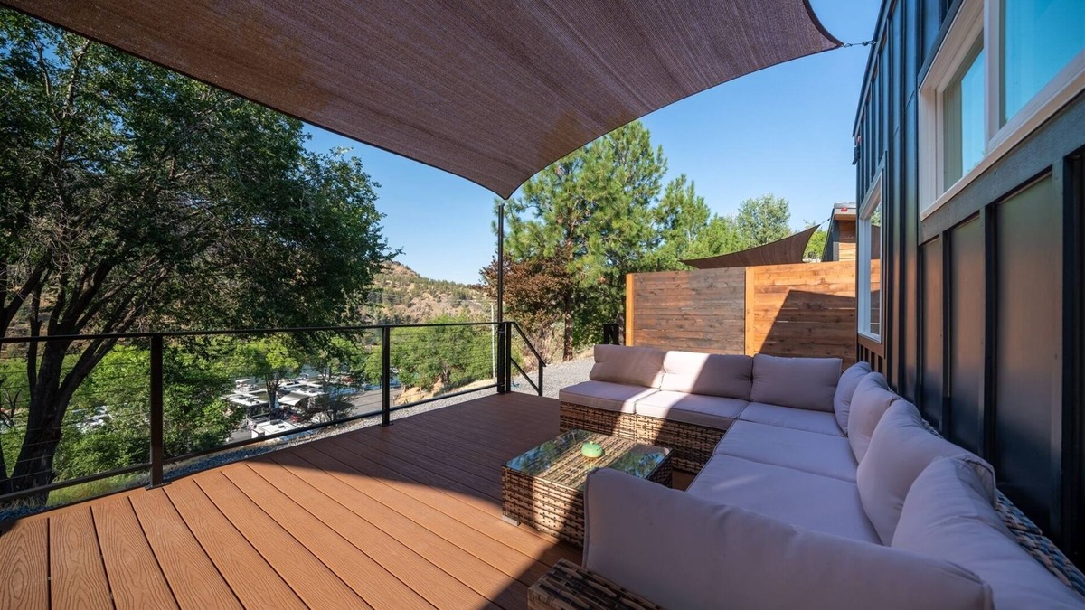 Madras House | NEW! Eagles Landing Tiny Home - B03 - Hot Tub