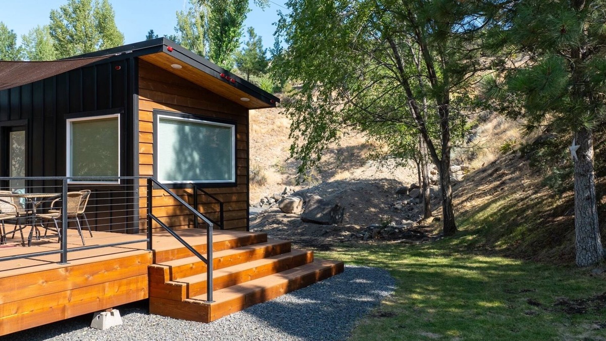 Madras House | NEW! Eagles Landing Tiny Home B05 - Hot Tub