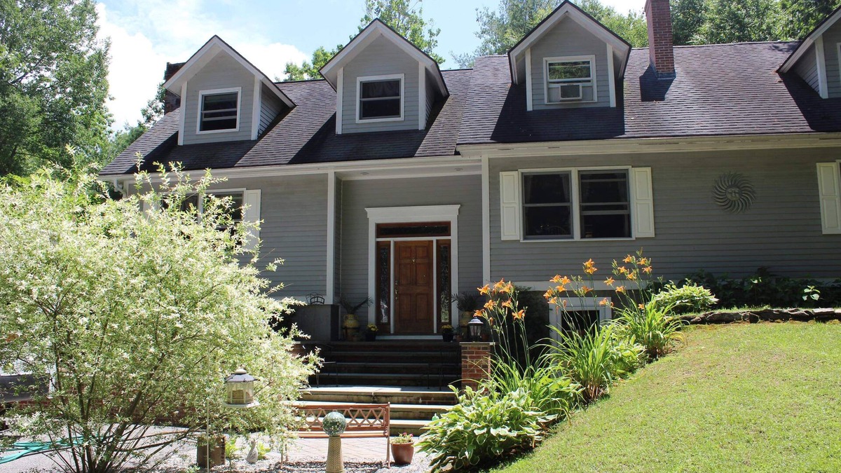 New Marlborough House | New England Family Home with Hot Tub and Pool