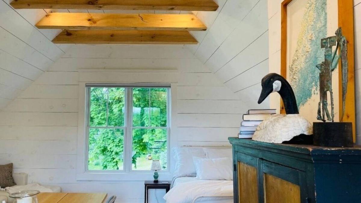 Rockland Apartment | New England Farmhouse Loft