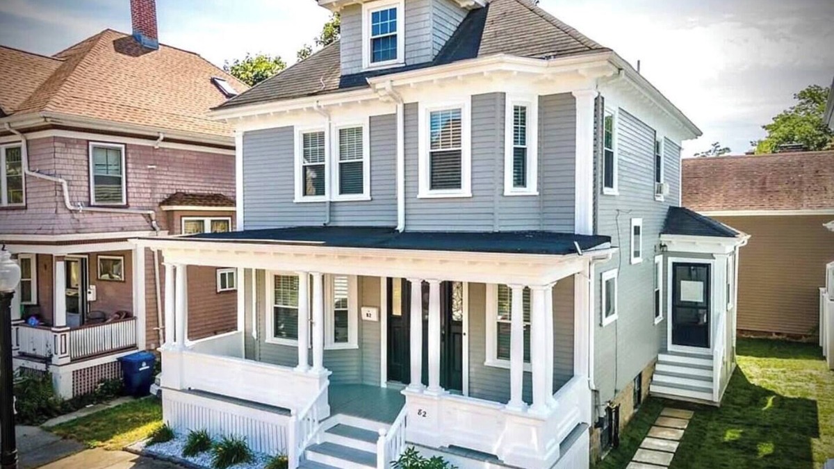 New Bedford House | New England Holiday Getaway