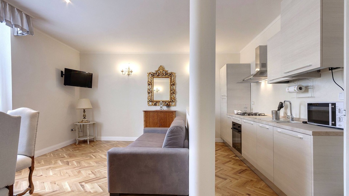 Ricorboli Apartment | New Entry F Boutique Apartment II -Denise's luxury apartment in the Heart of F
