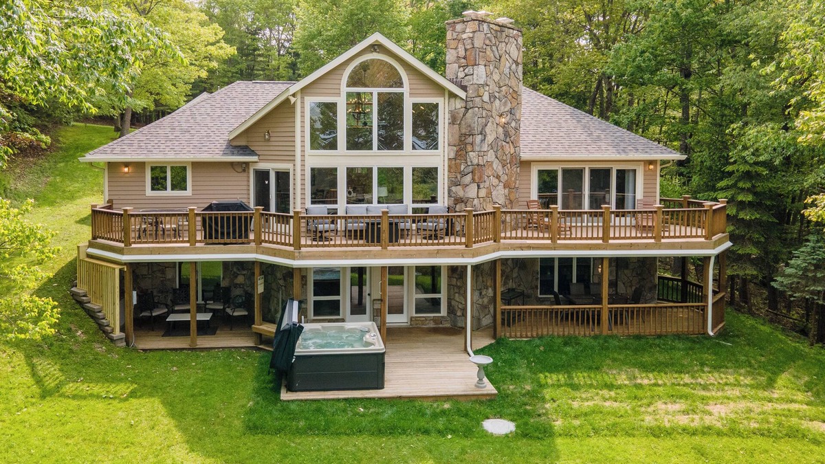 Mountainside House | New! Epic Lake Views, Games, Hot Tub Comfort & A/C