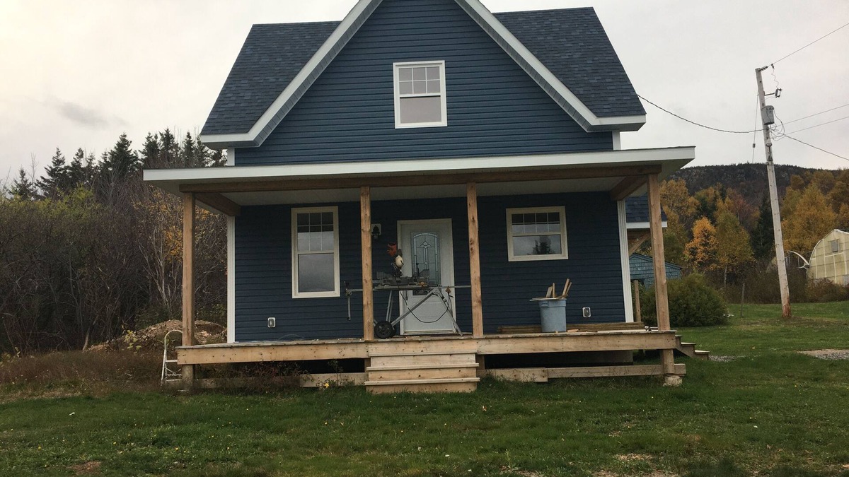 Cape Dauphin House | New! Fabulous Farmhouse