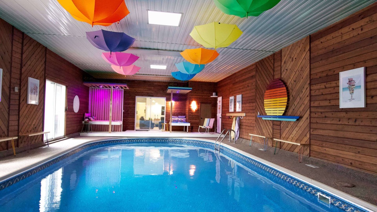 Northeast Edmonton House | NEW, Family Friendly, Pool House