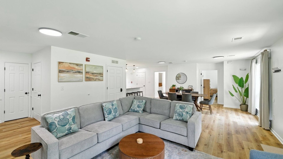 Winston - Salem House | NEW! Family Getaway 9BR Open-Concept Retreat