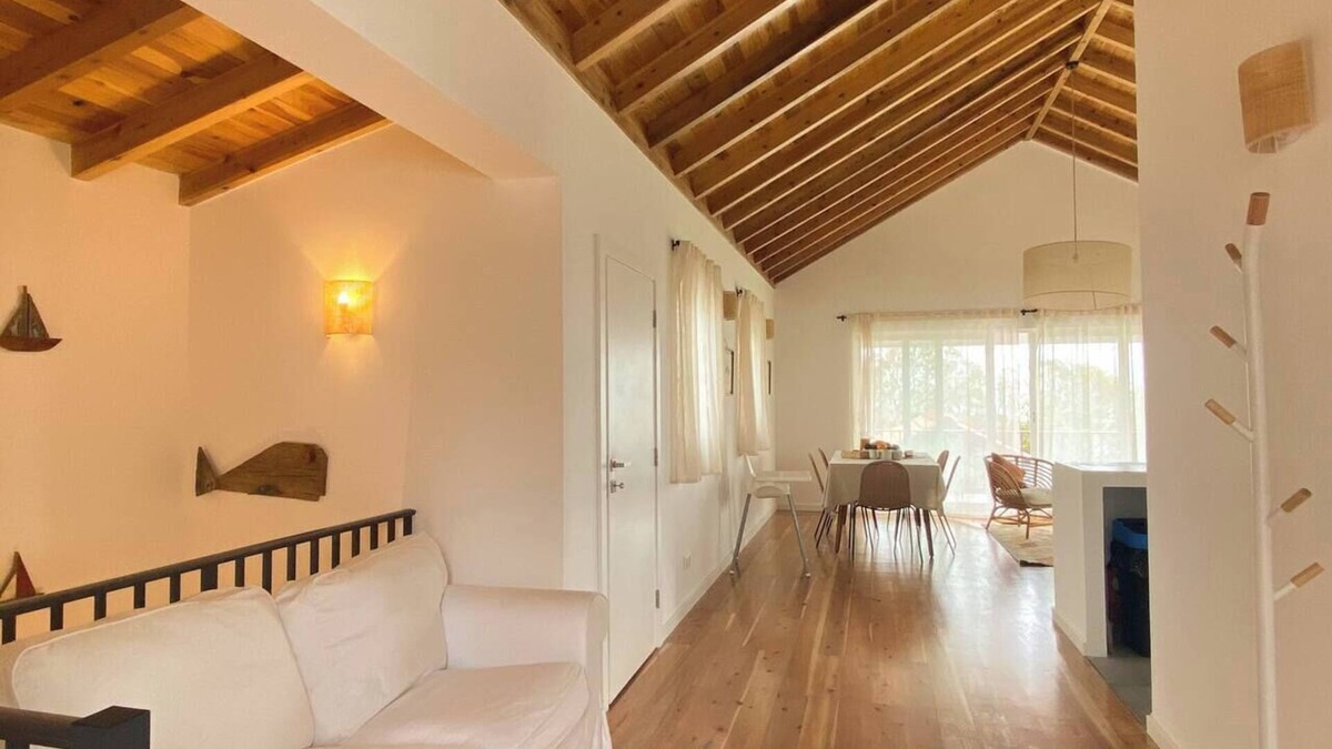 Lajes do Pico House | New Family Home with a View of São Jorge Island – Ribeirinha