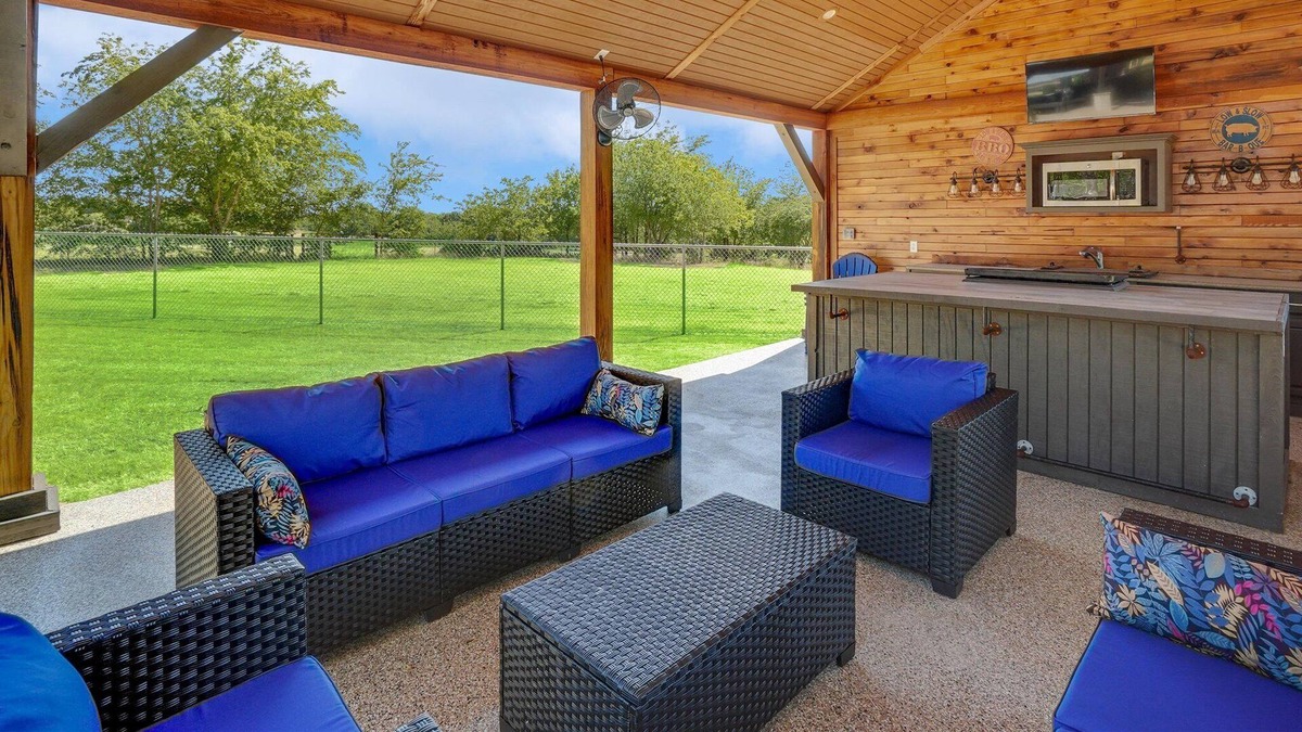 Era Cottage | NEW Farm Sweet Farm Cottage