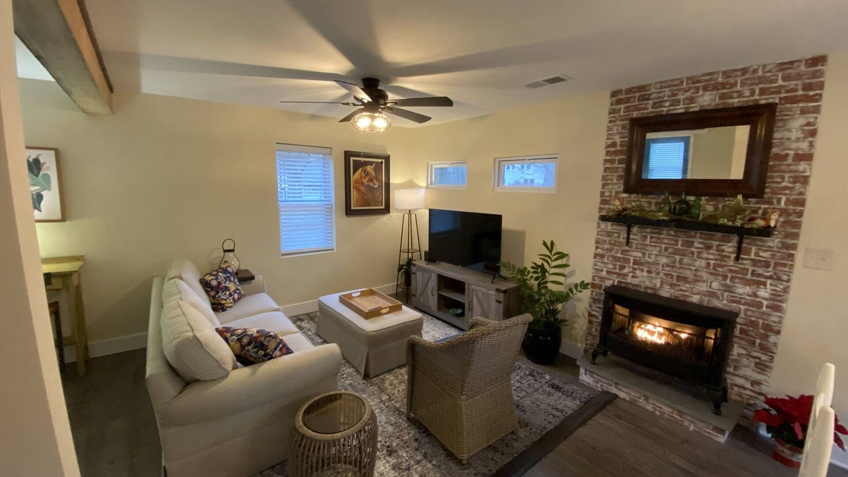 Bridgeton Townshp Cottage | New! Fox Ridge Cottage! Pets welcome!