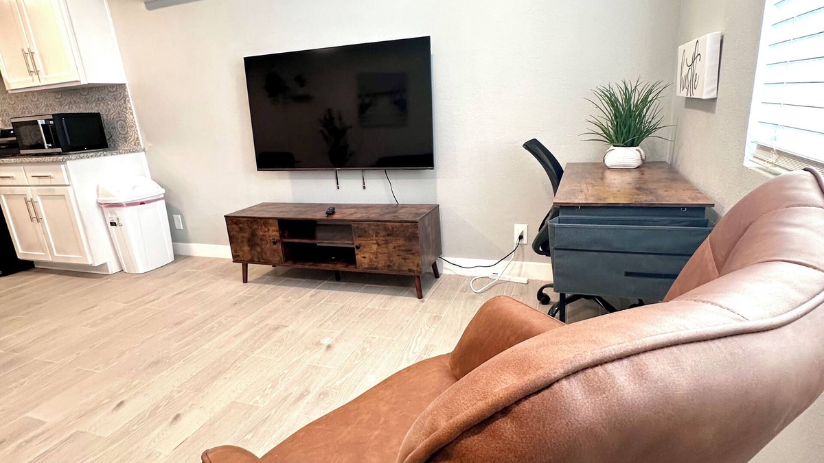 El Paso Apartment | NEW! Fully Remodeled 1 Bed Modern & Spacious