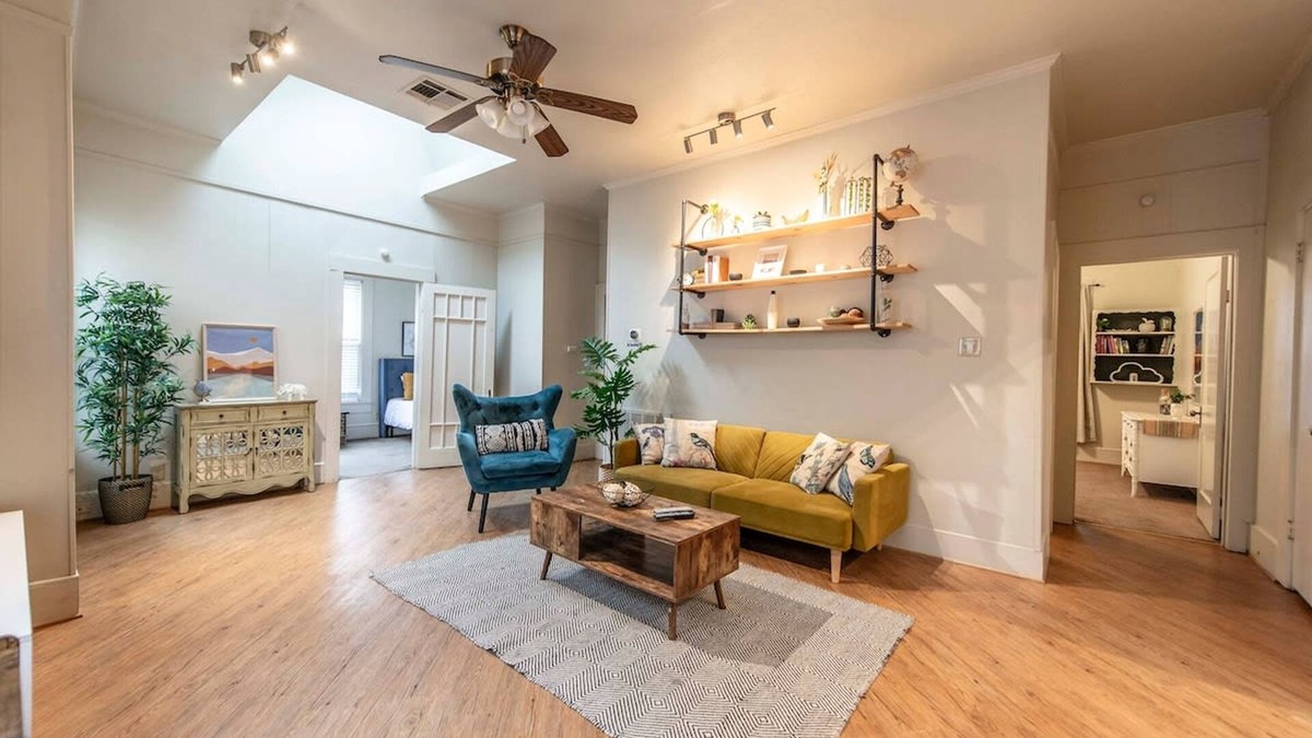 Austin Ave. House | New Gathering Place on Columbus