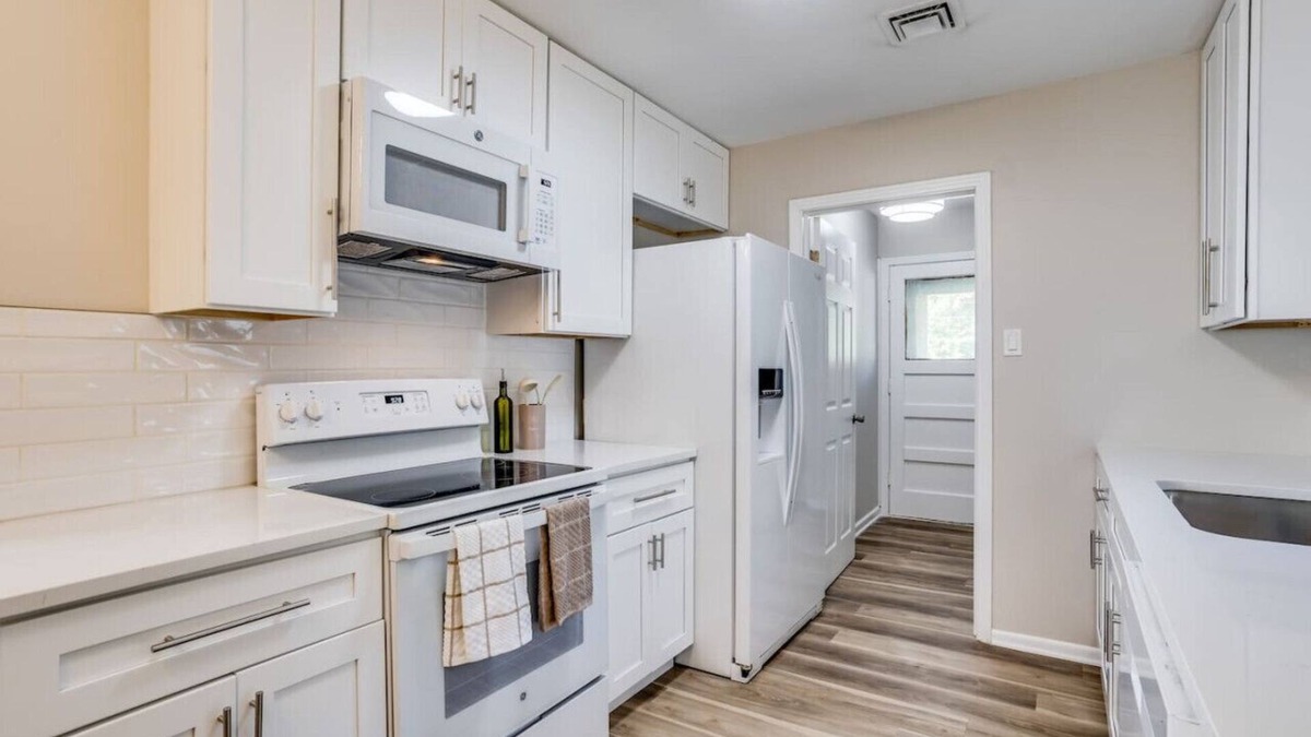 Derby House | new Grace’s Getaway - sleeps 6