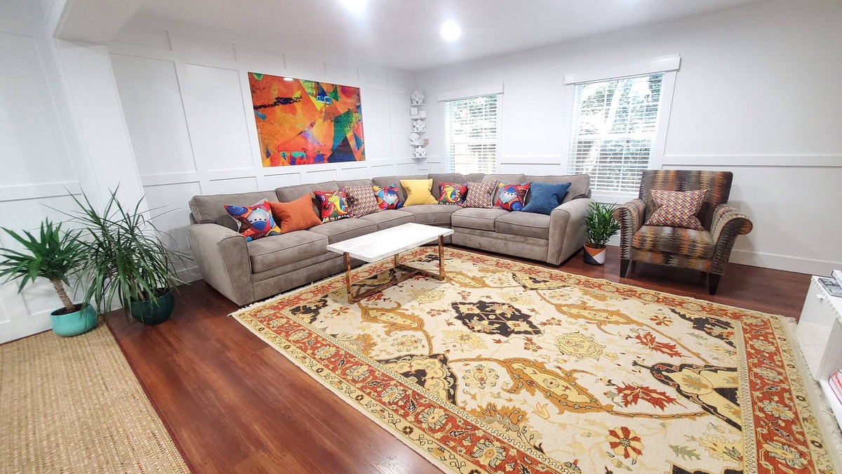 Riverside House | NEW! GREENWICH PICASSO HOUSE/5 BDRS, CLOSE TO BEACH, TRAIN, NYC